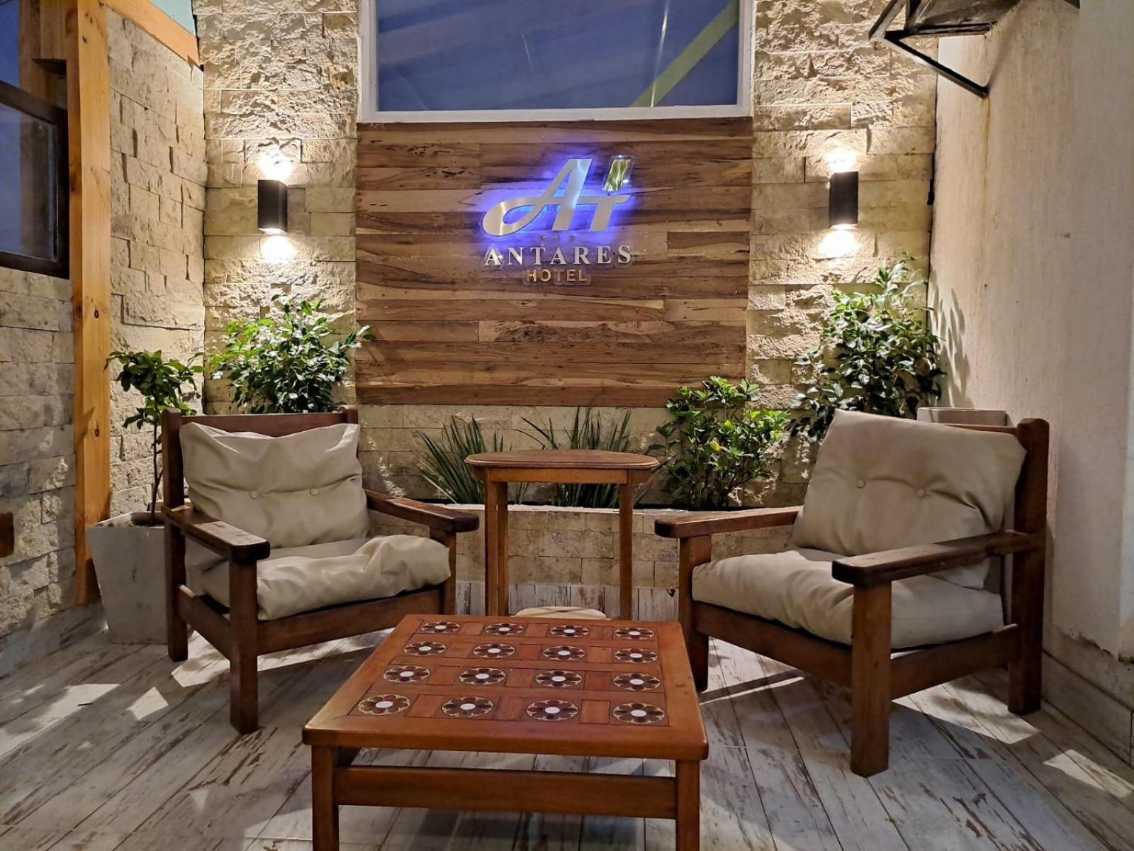 Hotel Antares 拉斯格路塔斯 外观 照片